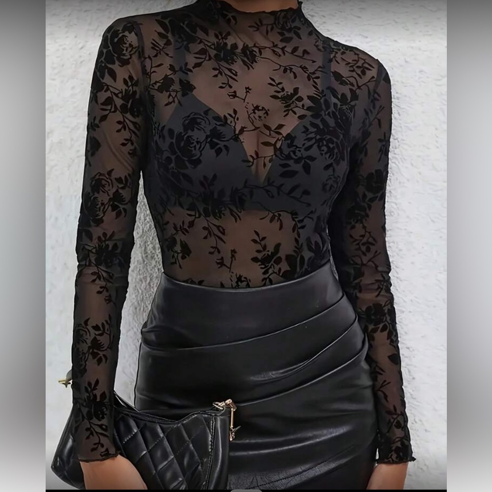 Black Lace Long Sleeve Top